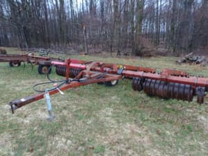 International Harvester 415 Image