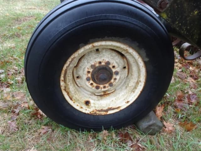 Image of International Harvester 415 equipment image 4