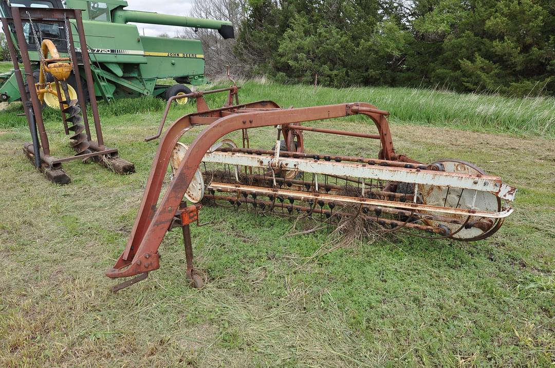 Image of International Harvester 16 Primary image