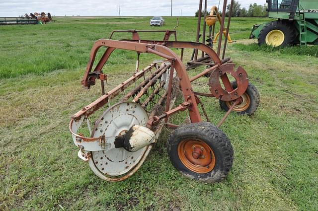 Image of International Harvester 16 equipment image 3