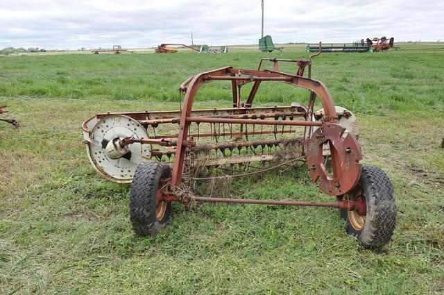 Image of International Harvester 16 equipment image 4