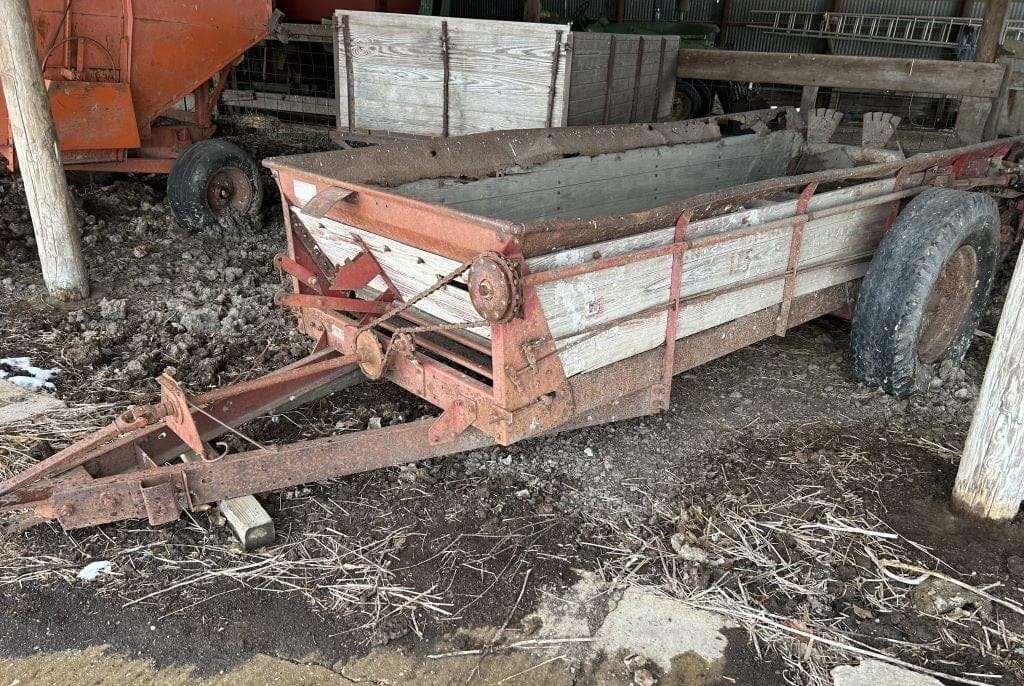 International Harvester 175 Equipment Image0