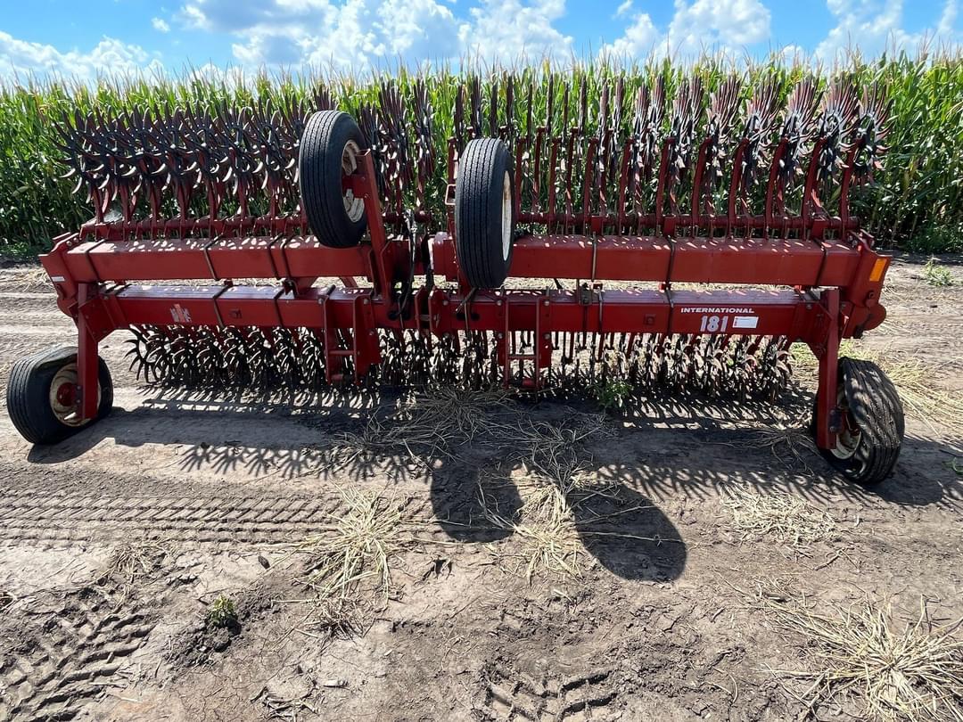 Image of International Harvester 181 Primary image
