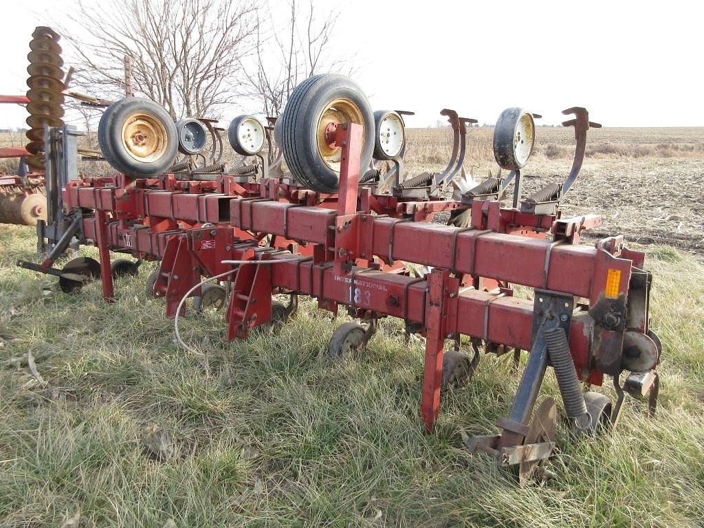 Image of International Harvester 183 Primary image