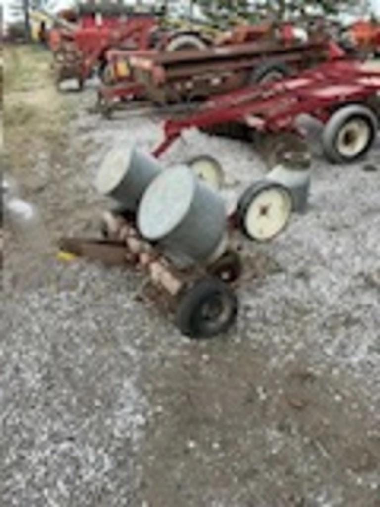 Main image International Harvester 185