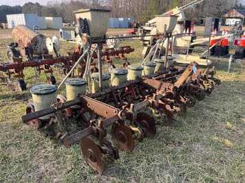 Main image International Harvester 185