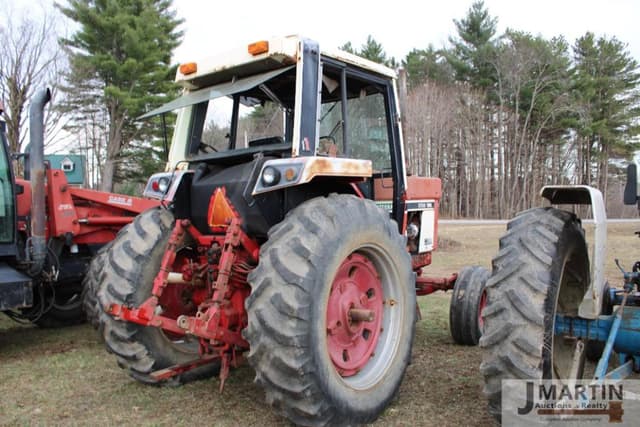 Image of International Harvester Hydro 186 equipment image 2
