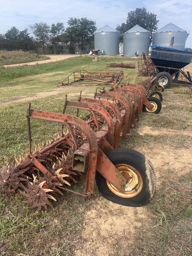 Image of International Harvester Undetermined equipment image 2