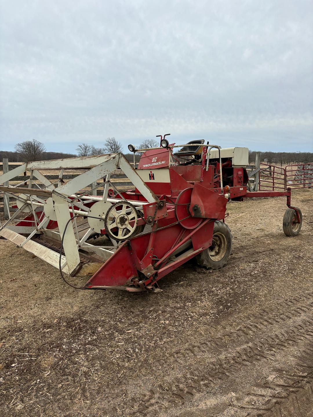Image of International Harvester 210 Primary image