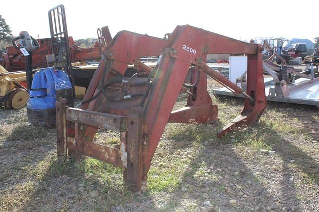 Image of International Harvester 2200 equipment image 1