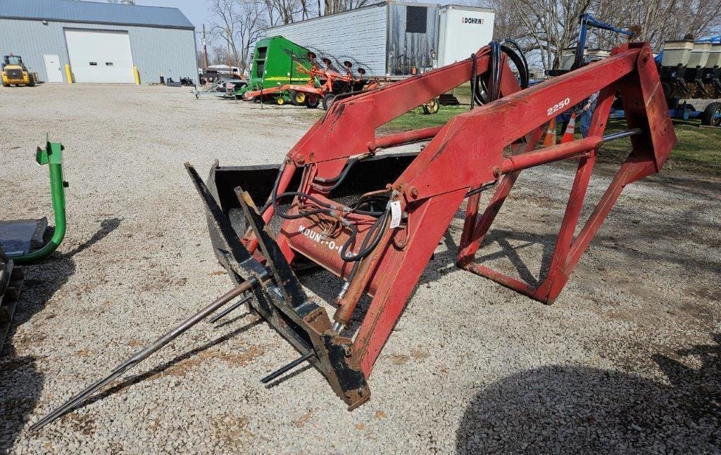 Main image International Harvester 2250