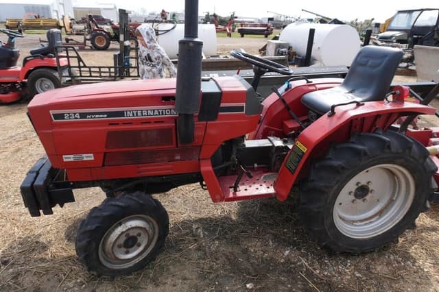 Image of International Harvester 234 equipment image 3