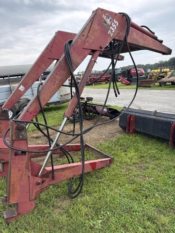 Image of International Harvester 2355 equipment image 1