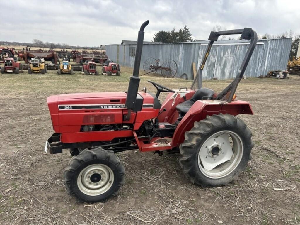 Image of International Harvester 244 Primary image