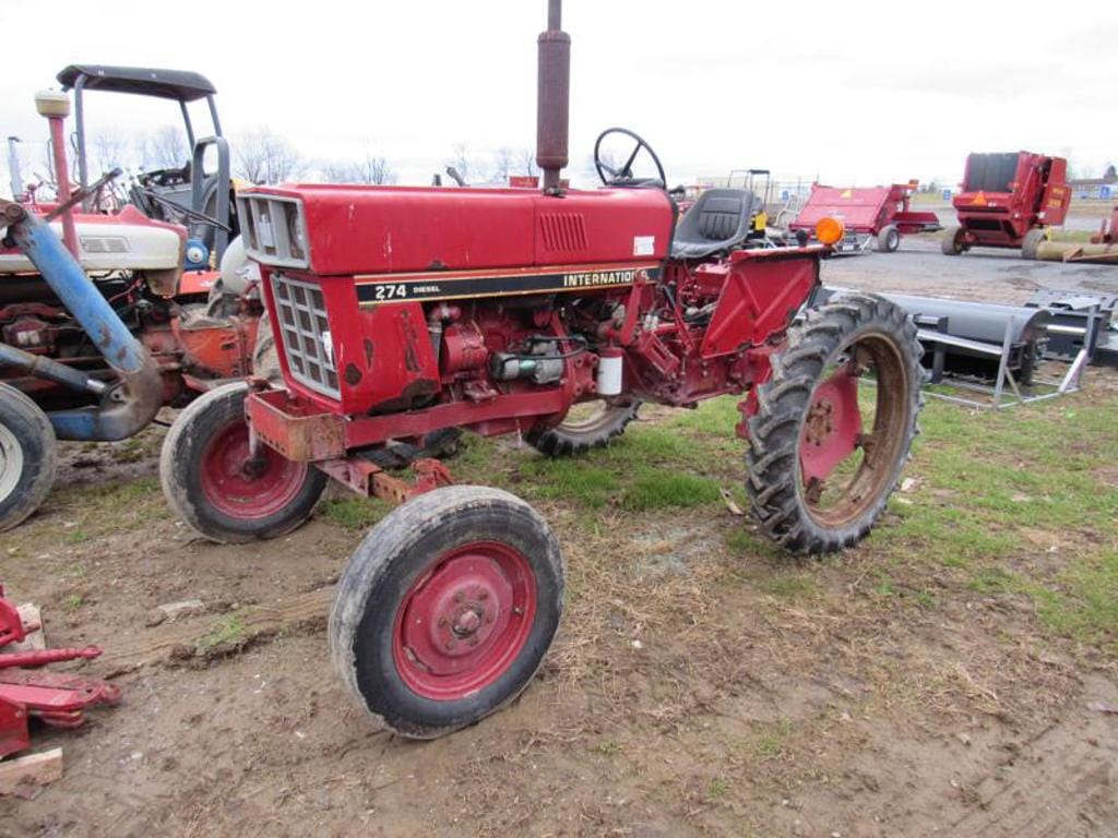 Main image International Harvester 274