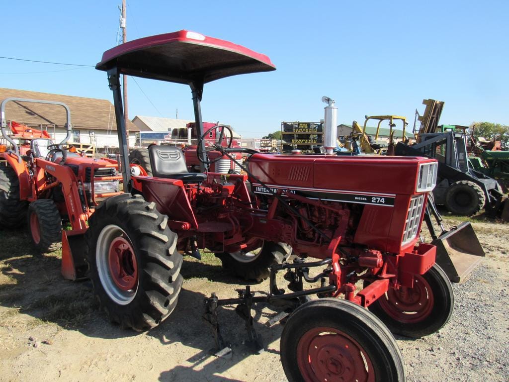 Main image International Harvester 274
