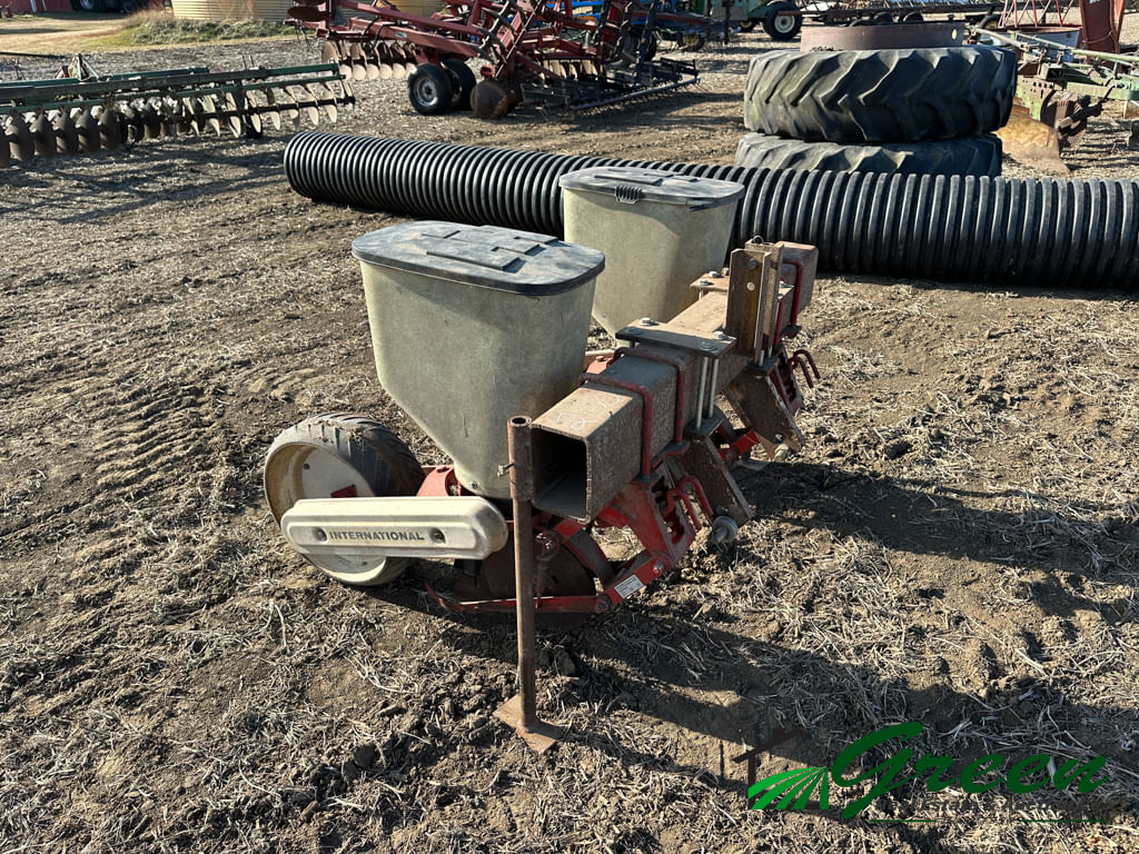 Main image International Harvester 295