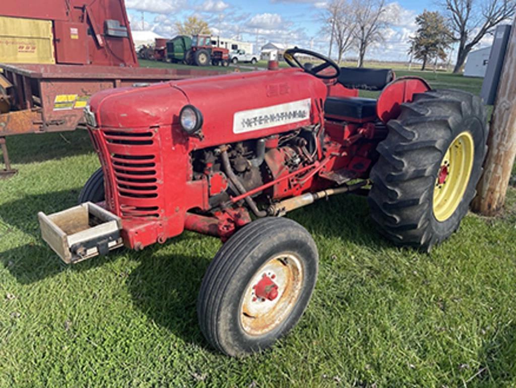 Image of International Harvester 300 Primary image