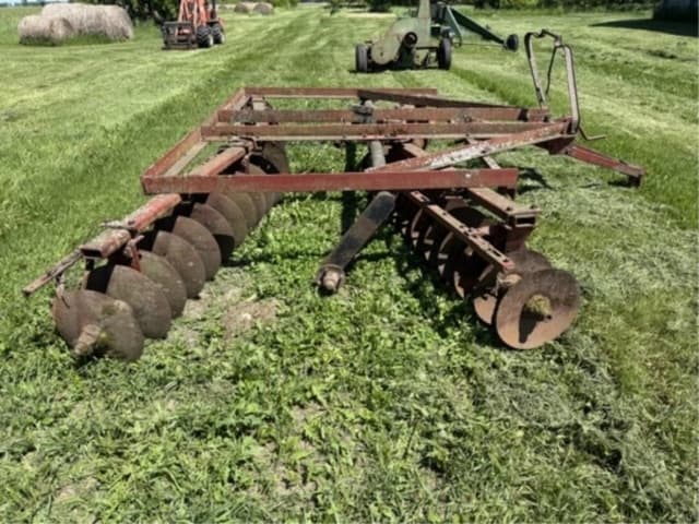 Image of International Harvester 350 equipment image 2