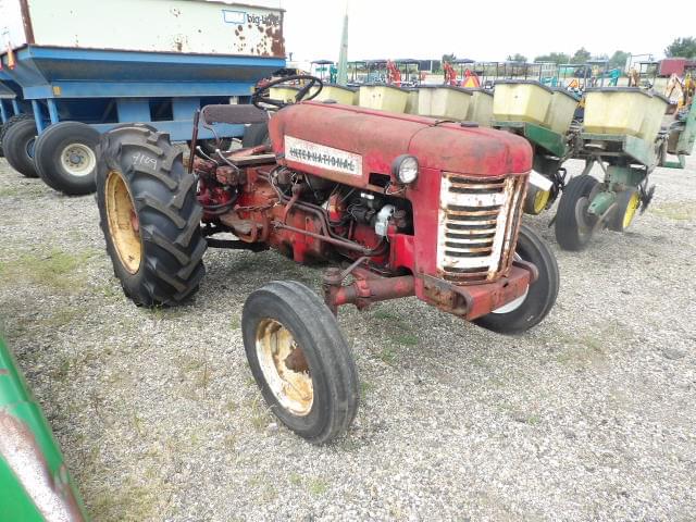 Image of International Harvester 350 Image 0