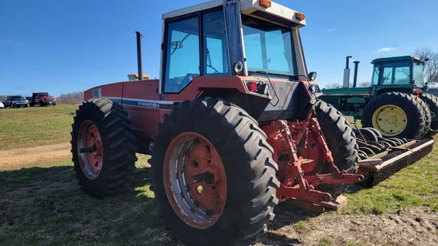 Image of International Harvester 3588 equipment image 1