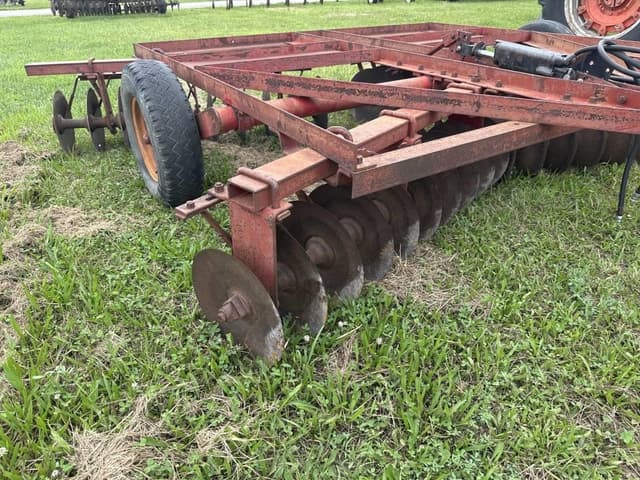 Image of International Harvester 37 equipment image 2