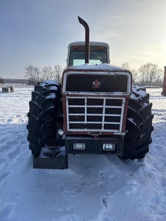 Image of International Harvester 3788 equipment image 1