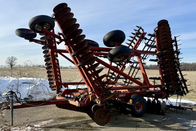 Image of International Harvester 3950 equipment image 3