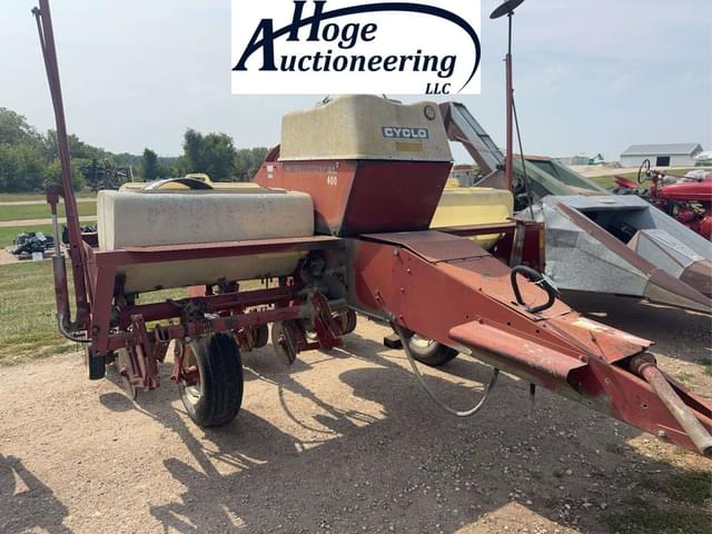 Image of International Harvester 400 Cyclo equipment image 2