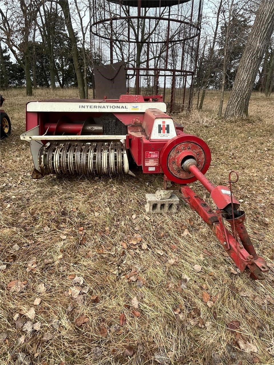 International Harvester 430 Equipment Image0