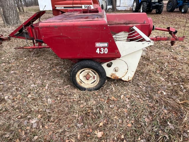 Image of International Harvester 430 equipment image 1