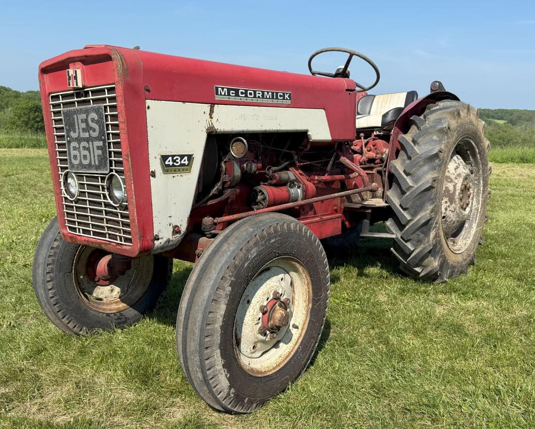 Image of International Harvester 434 Primary image