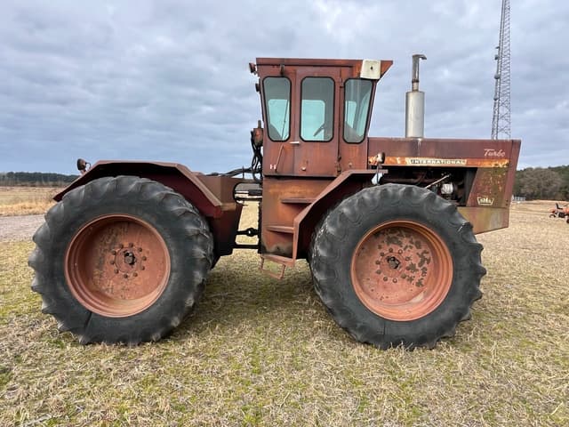 Image of International Harvester 4366 equipment image 2