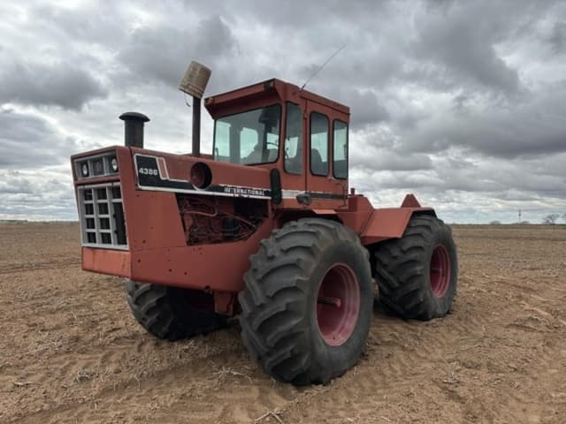Image of International Harvester 4386 equipment image 1