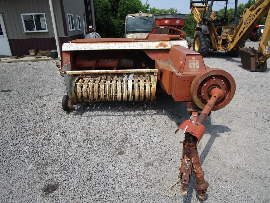 Main image International Harvester 440