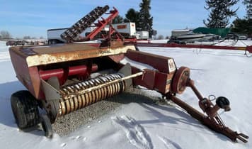 Main image International Harvester 440