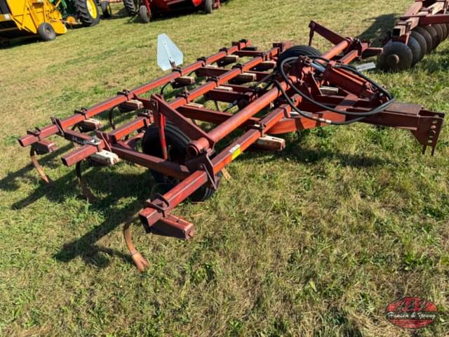 Image of International Harvester 45 equipment image 4