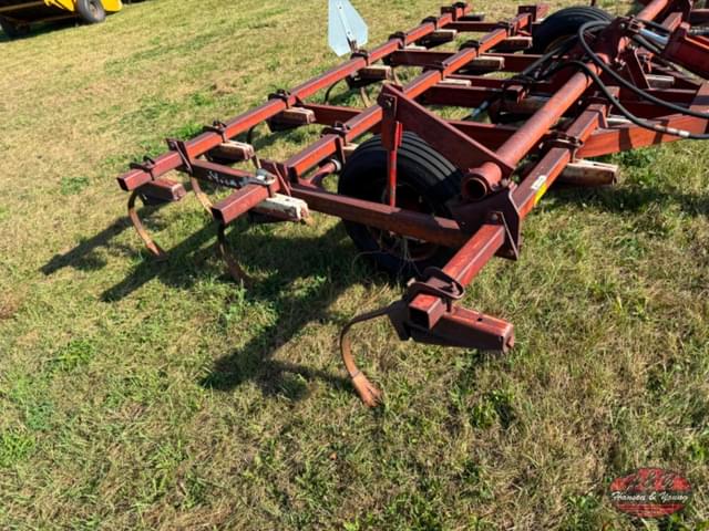 Image of International Harvester 45 equipment image 3