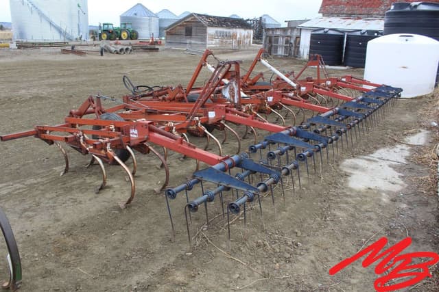 Image of International Harvester 45 equipment image 2