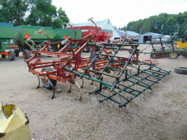 Image of International Harvester 45 equipment image 4