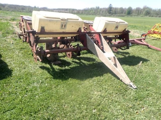 Image of International Harvester 456 equipment image 2