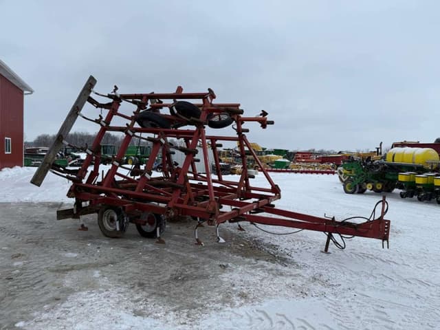 Image of International Harvester 4600 equipment image 4