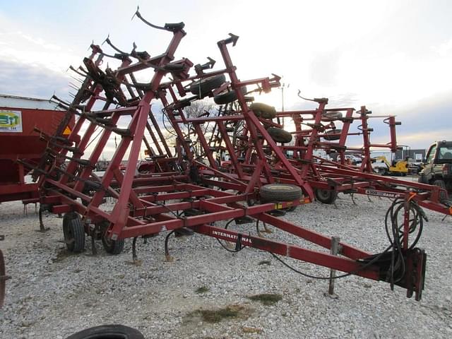 Image of International Harvester 4600 equipment image 1