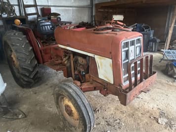 Main image International Harvester 464