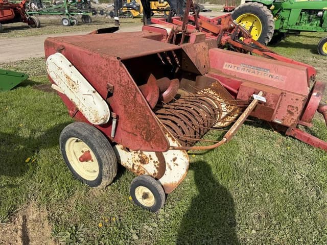 Image of International Harvester 47 equipment image 1