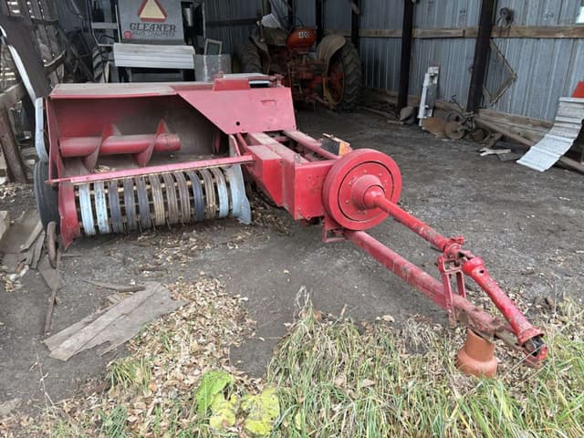 Image of International Harvester 47 equipment image 1
