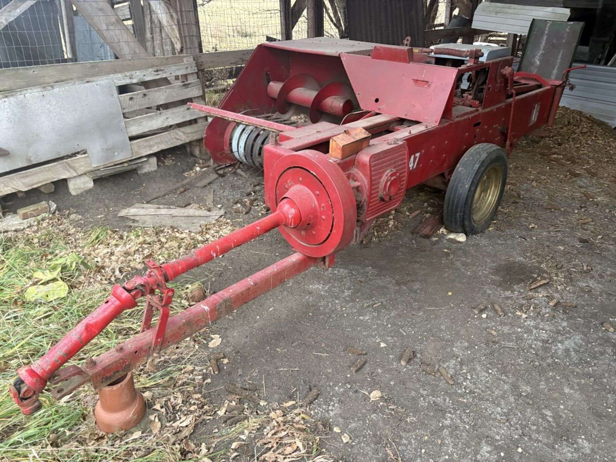 International Harvester 47 Equipment Image0