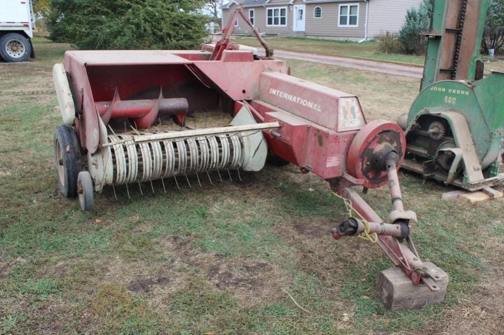 International Harvester 47 Equipment Image0