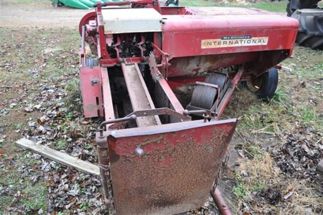 Image of International Harvester 47 equipment image 2