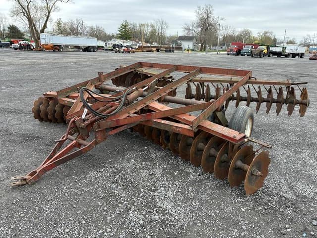 Image of International Harvester 470 equipment image 1